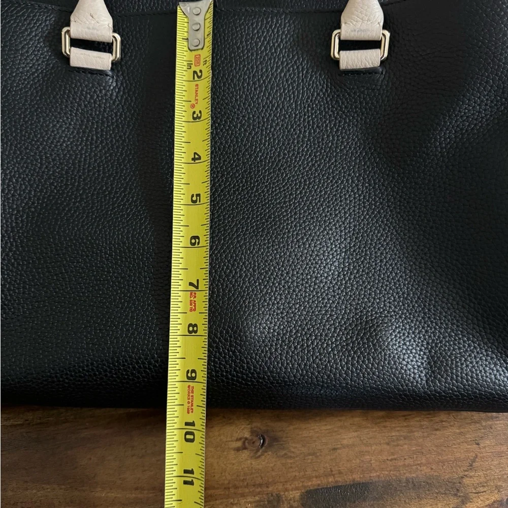 Kate Spade Black and Cream Shoulder Bag - Picture 8 of 9